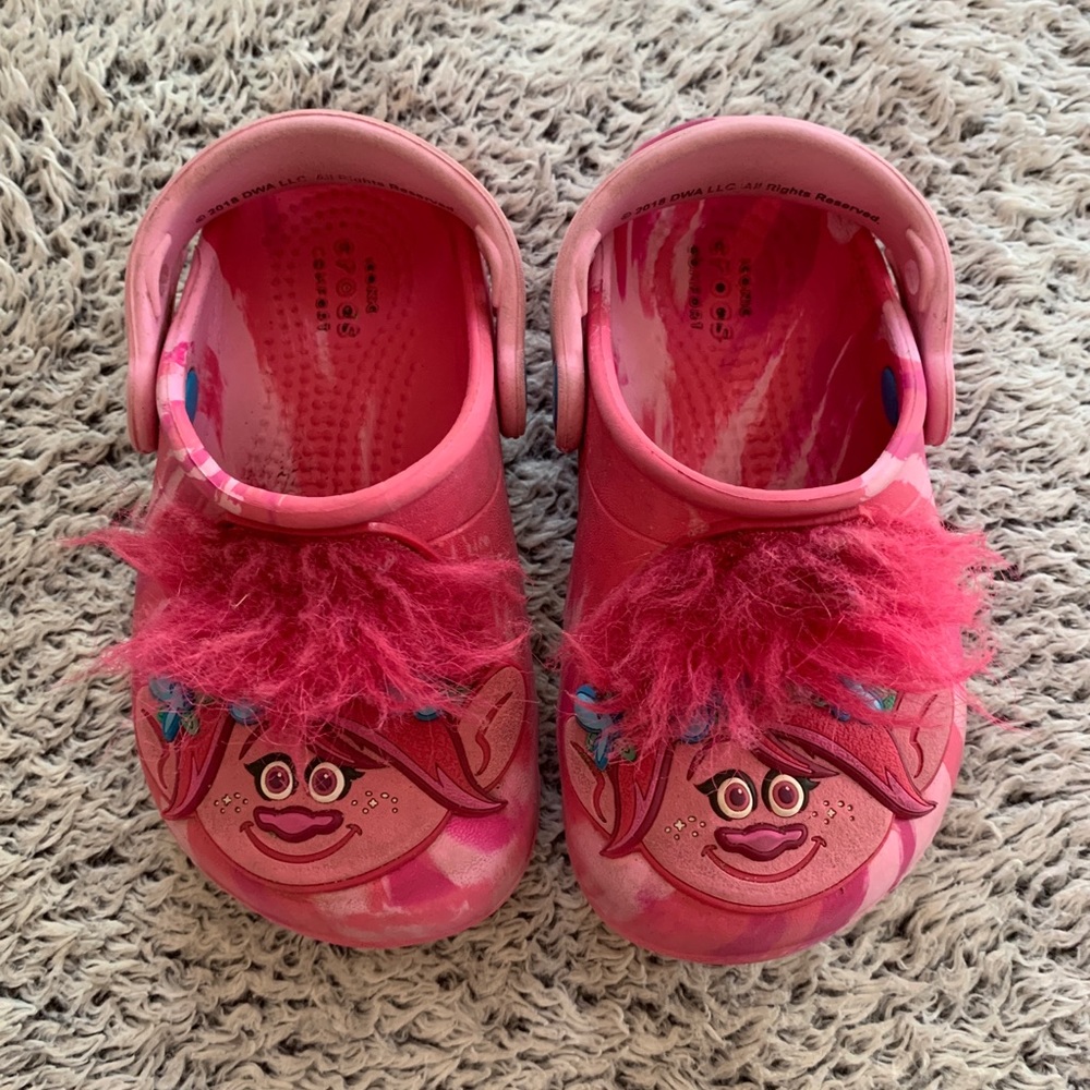 Trolls Princess Poppy crocs toddler 8 pink